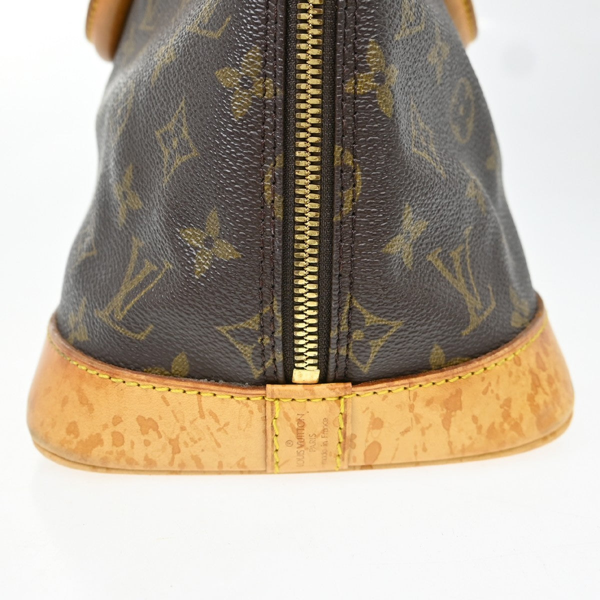 Louis Vuitton Alma Monogram Canvas Brown Canvas Handbag (Pre-Owned)