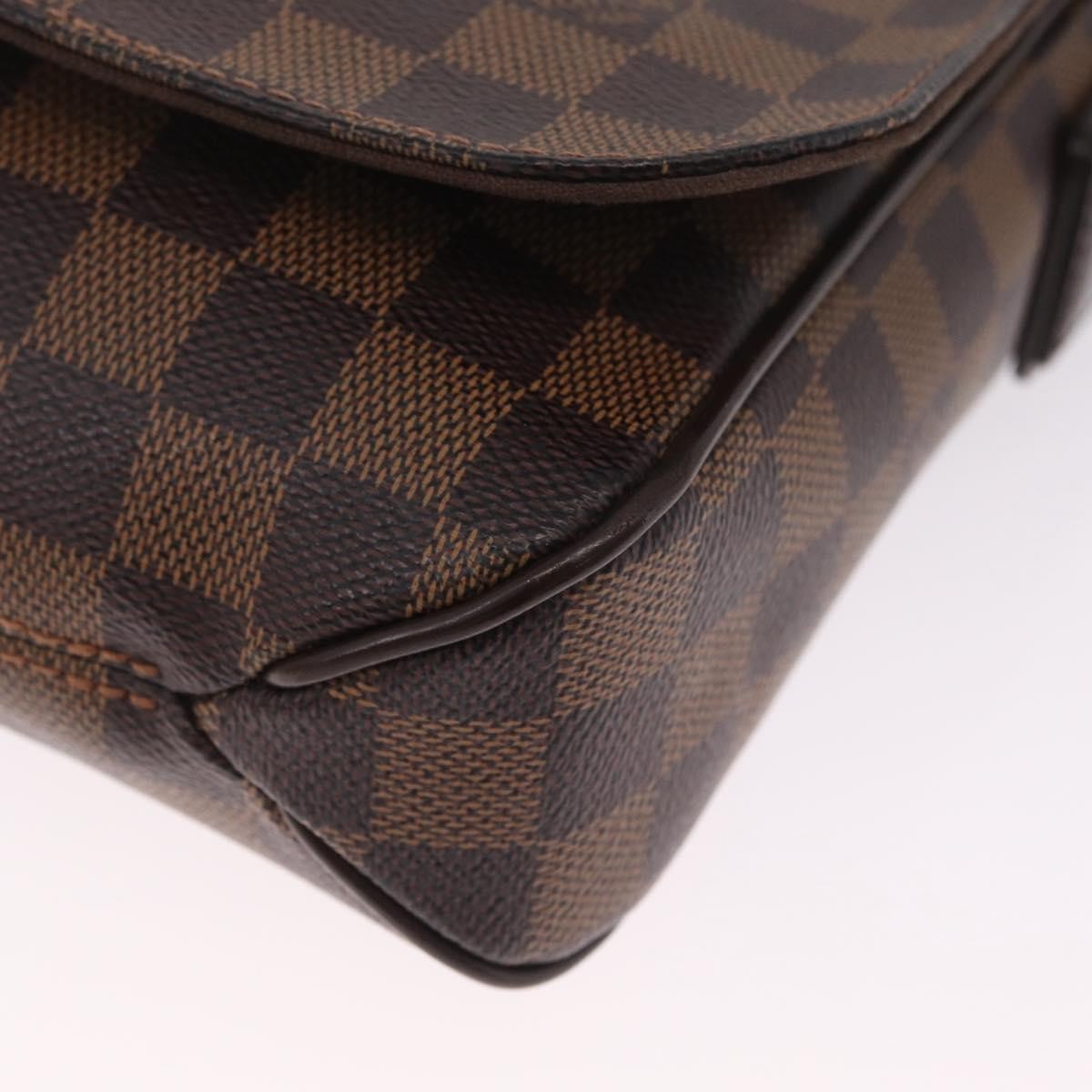 Louis Vuitton District Messenger Damier Brown Canvas Handbag (Pre-Owned)