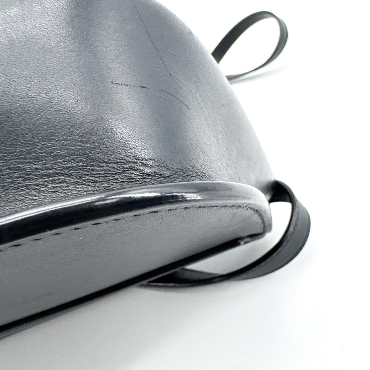 Saint Laurent Kaia Leather Black Leather Shoulder Bag Bag (Pre-Owned)
