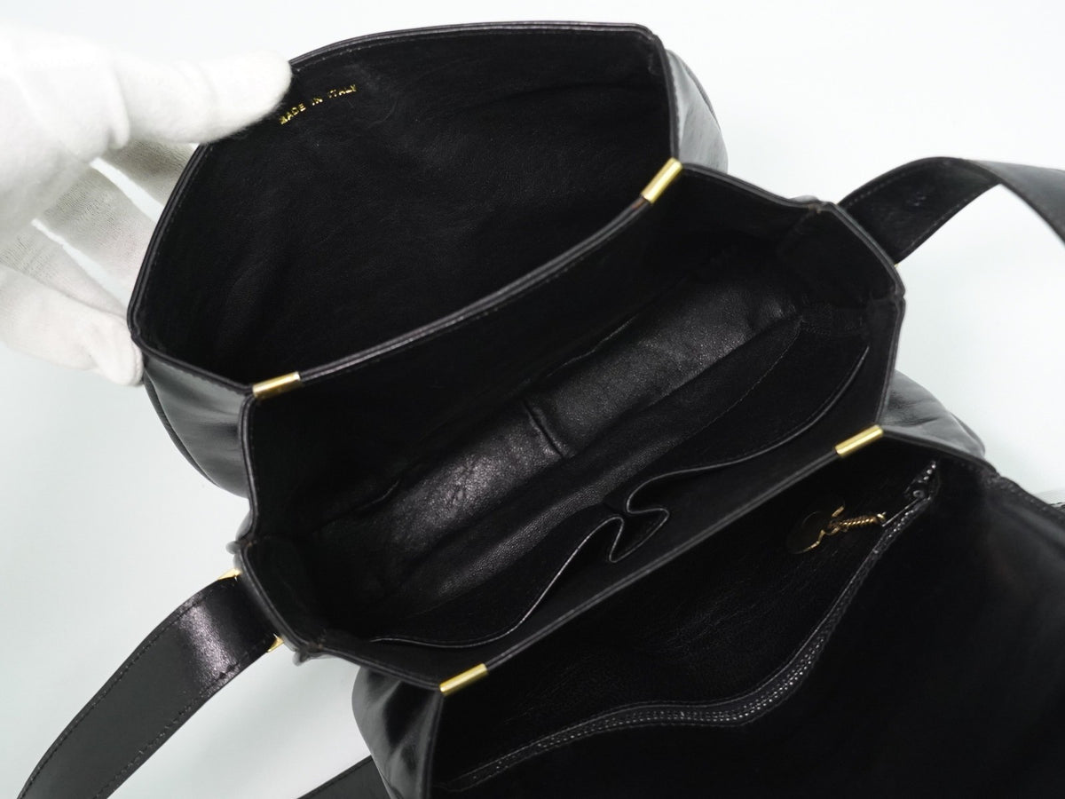 Celine Shoulder Leather Black Leather Shoulder Bag Bag (Pre-Owned)