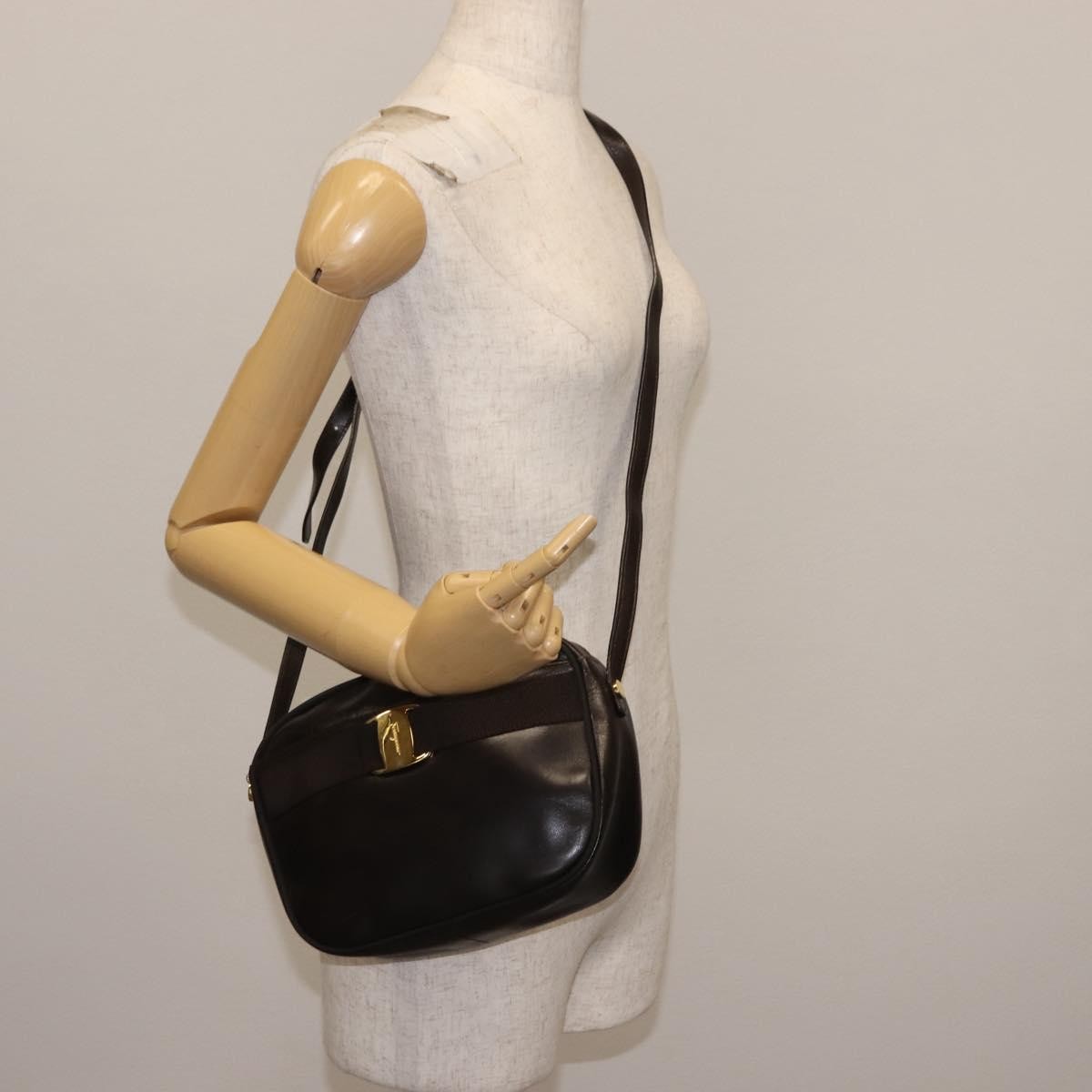 Salvatore Ferragamo Vara Bow Camera Leather Brown Leather Shoulder Bag Bag (Pre-Owned)