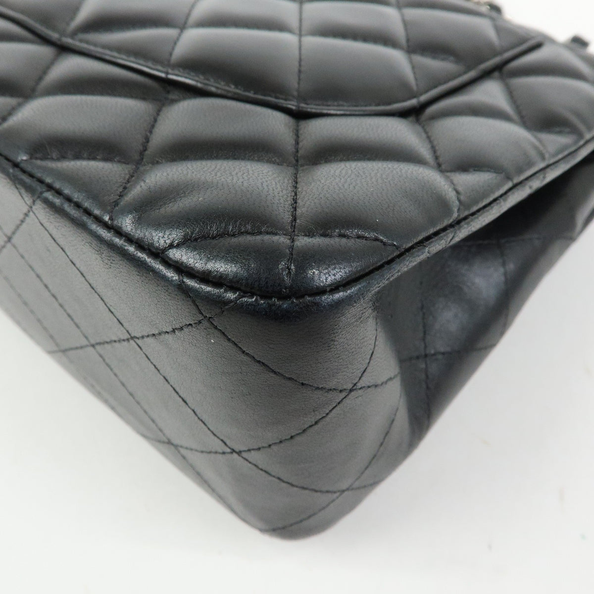 Chanel Classic Timeless Double Flap Quilted Lambskin Black Leather Handbag (Pre-Owned)