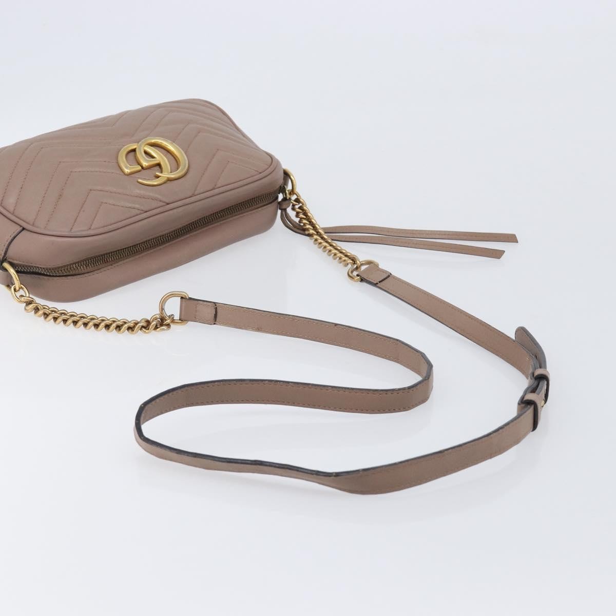 Gucci Gg Marmont Matelasse Leather Beige Leather Shoulder Bag Bag (Pre-Owned)