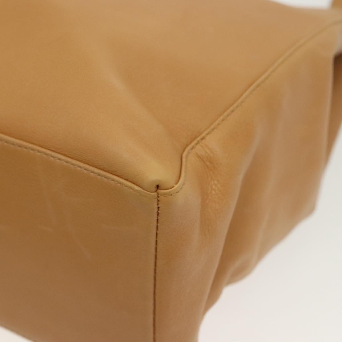 Salvatore Ferragamo Shoulder Leather Beige Leather Shoulder Bag Bag (Pre-Owned)