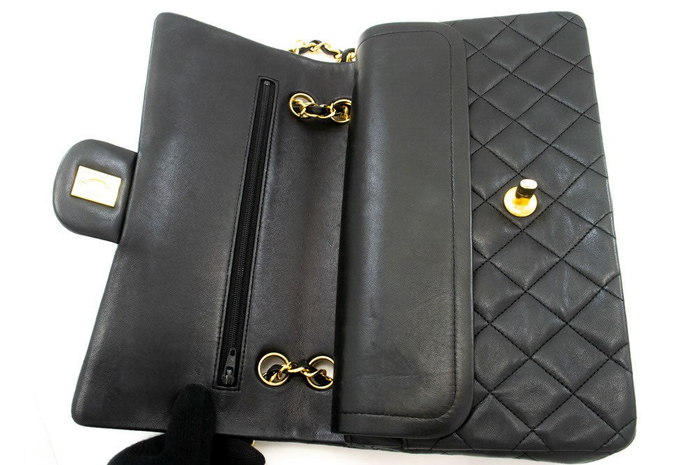 Chanel Classic Flap Lambskin Black Leather Crossbody Bag Bag (Pre-Owned)