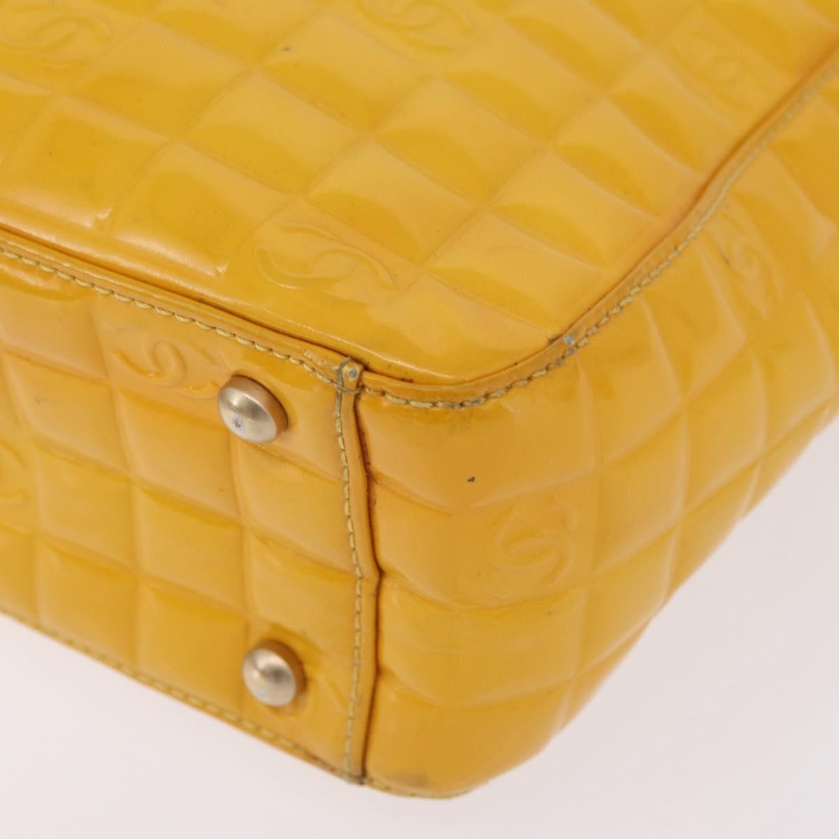 Chanel Chocolate Bar Cc Quilted Patent Yellow Patent_Leather Tote Bag Bag (Pre-Owned)