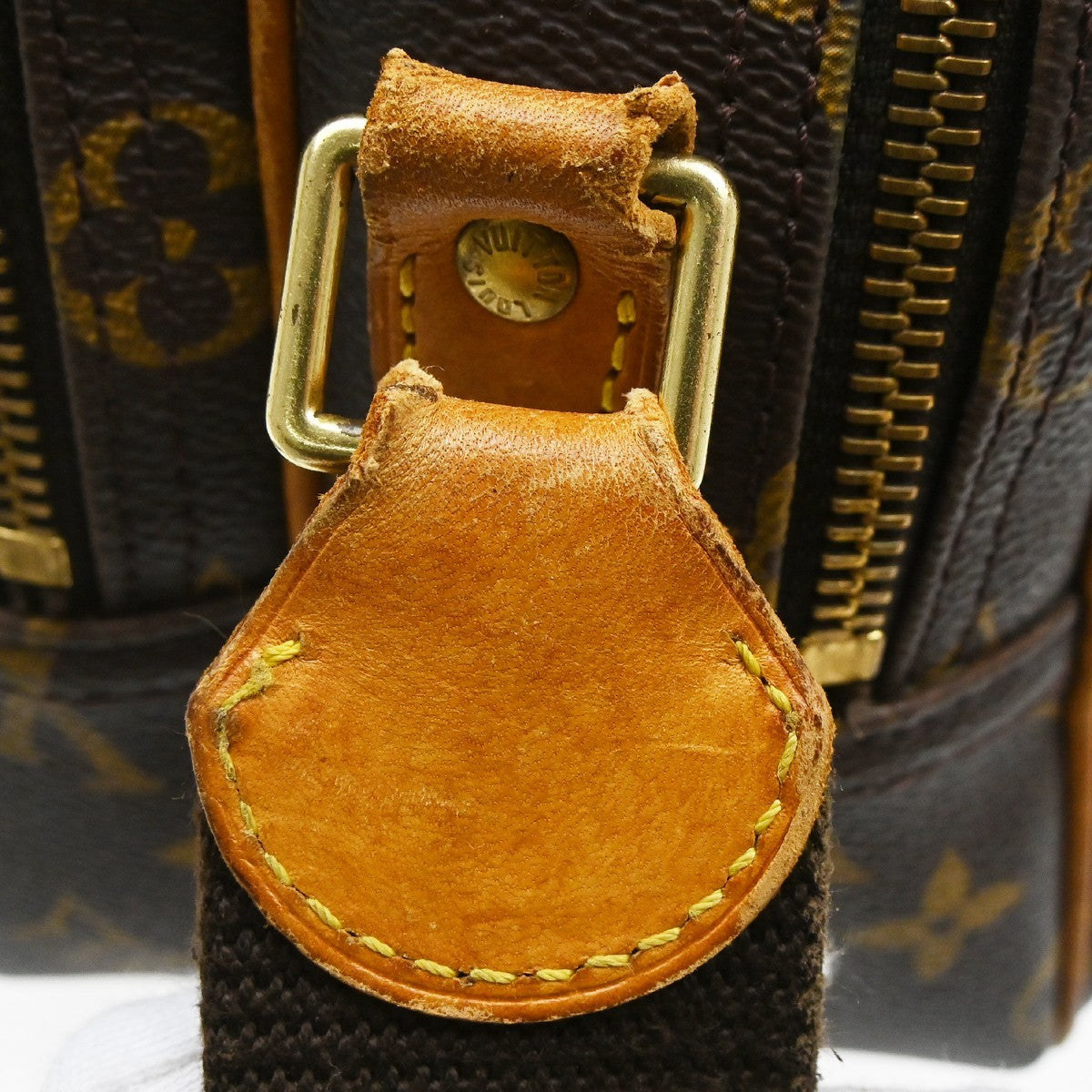 Louis Vuitton Reporter Monogram Canvas Brown Canvas Handbag (Pre-Owned)