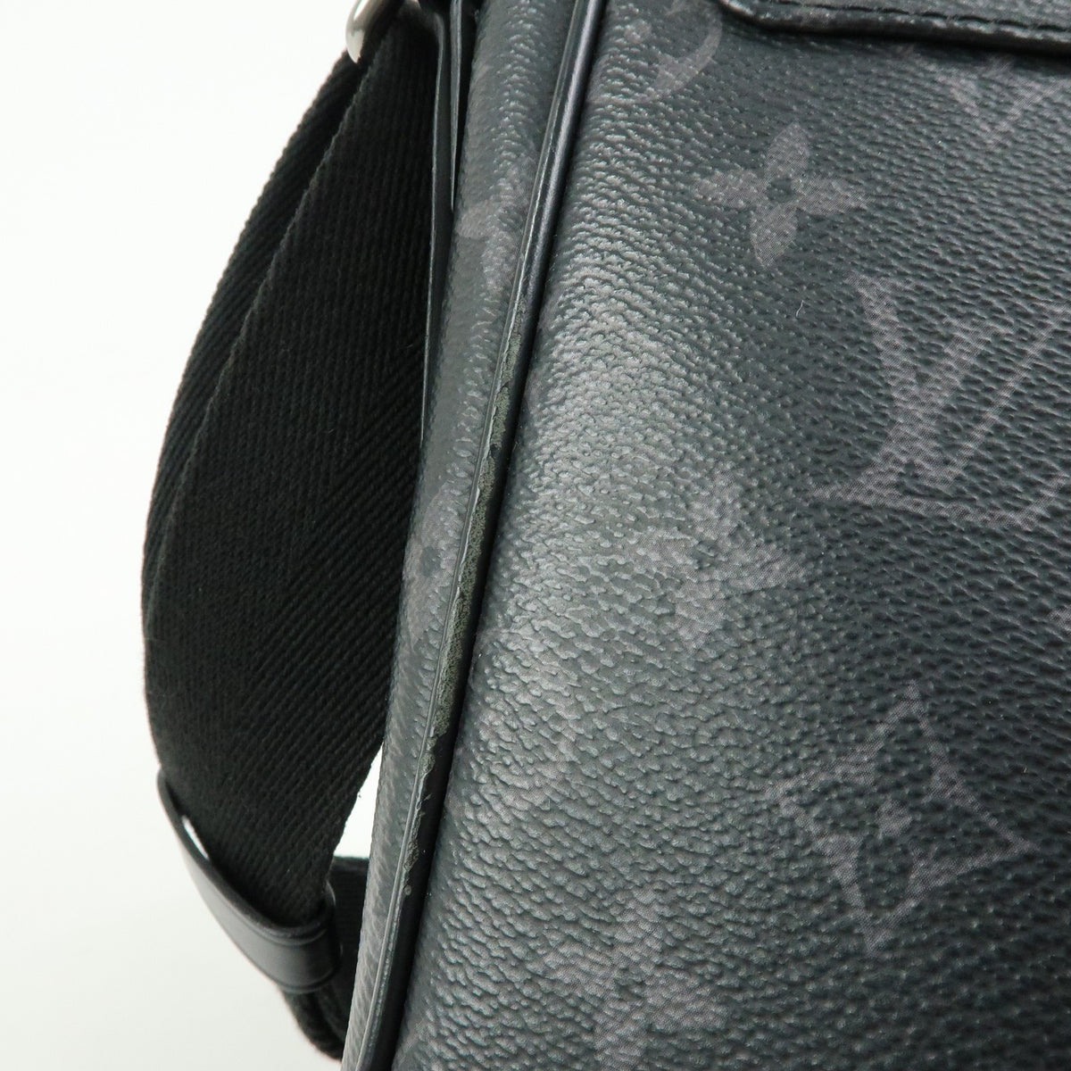 Louis Vuitton District Messenger Monogram Eclipse Canvas Gray Canvas Handbag (Pre-Owned)