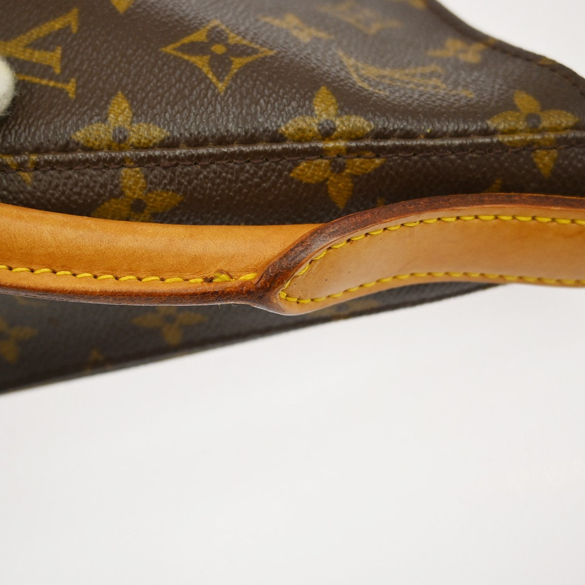 Louis Vuitton Monogram Looping Monogram Canvas Brown Canvas Shoulder Bag Bag (Pre-Owned)