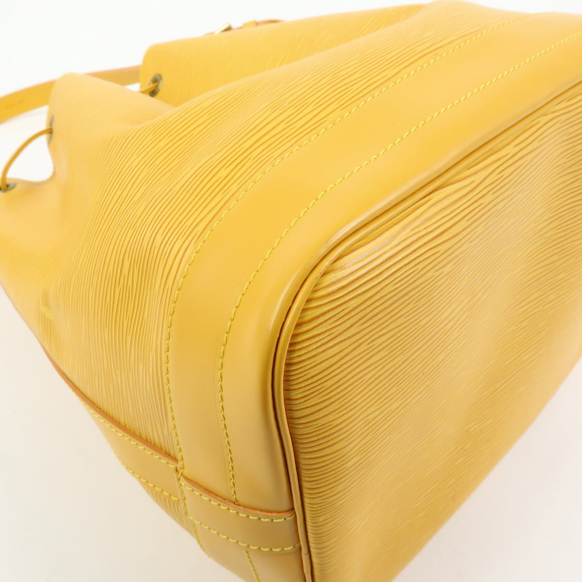 Louis Vuitton Noe Epi Leather Yellow Leather Shoulder Bag Bag (Pre-Owned)
