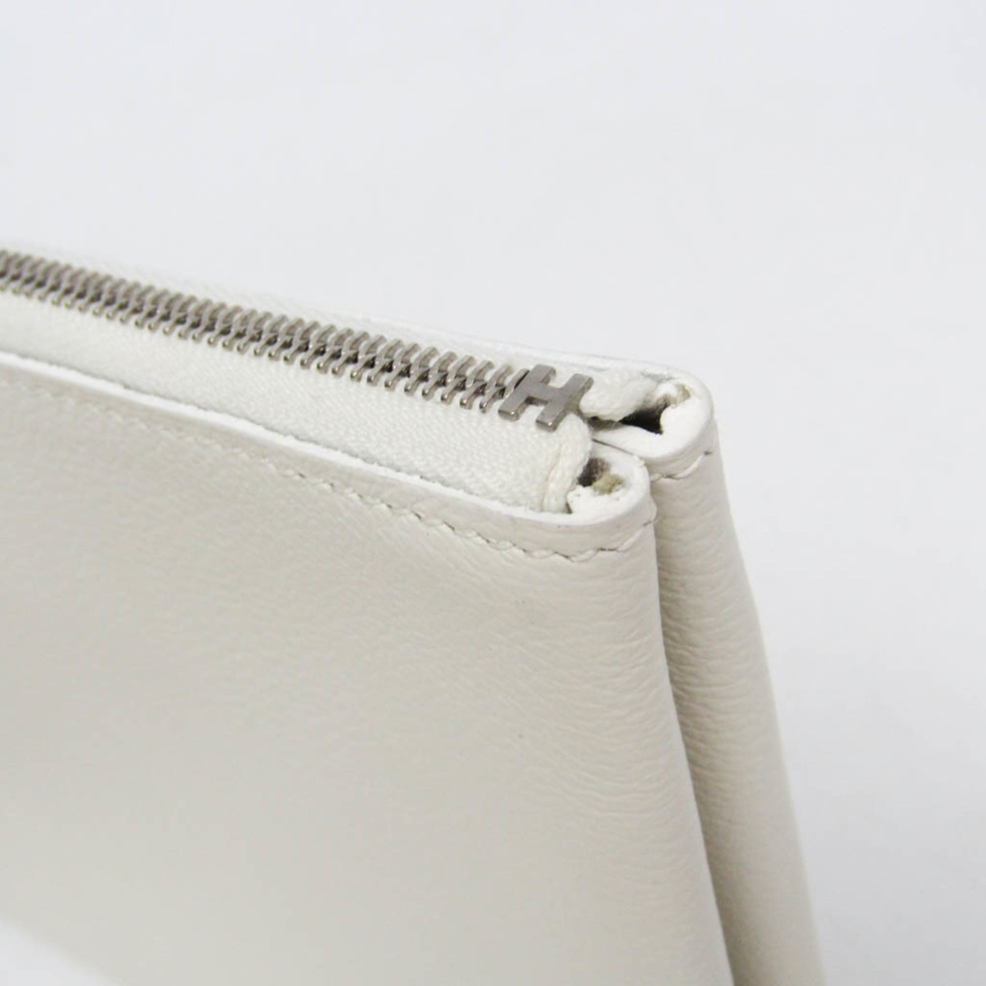 Hermes Atout Evercolor White Leather Clutche & Pouche Bag (Pre-Owned)