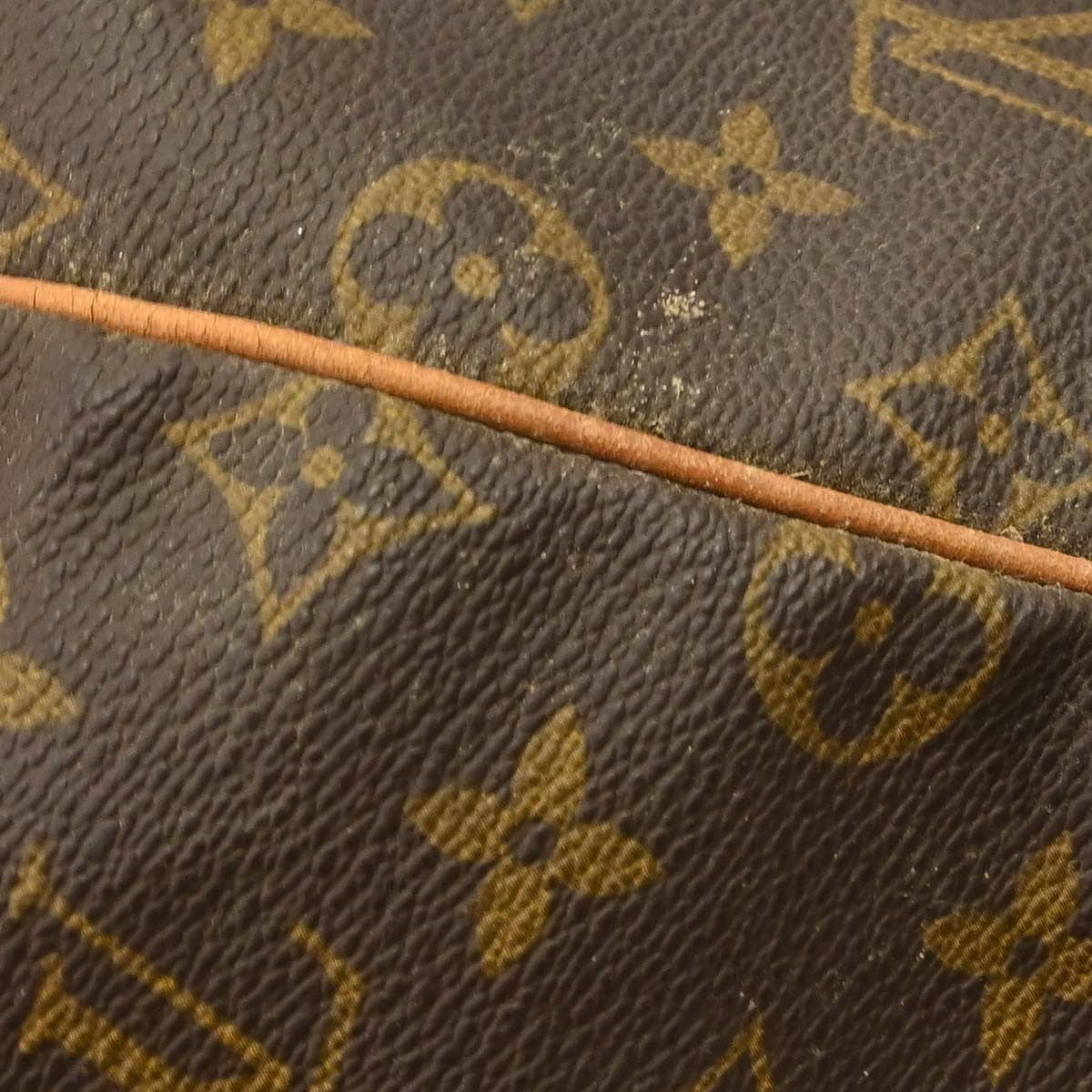 Louis Vuitton Keepall Monogram Canvas Brown Canvas Travel Bag Bag (Pre-Owned)