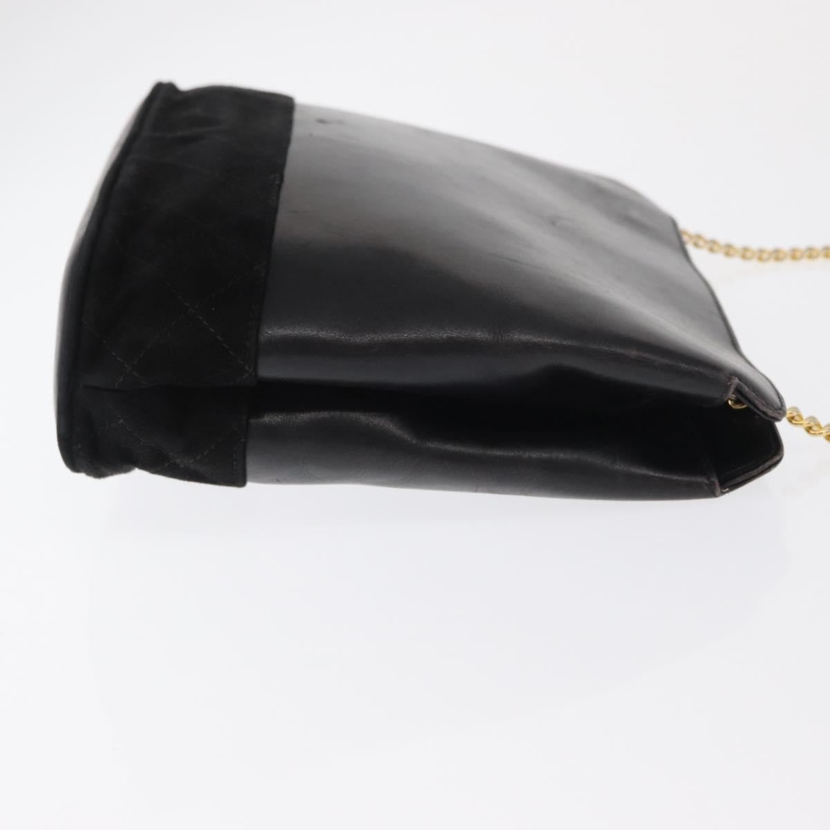 Salvatore Ferragamo Vintage Leather Black Leather Shoulder Bag Bag (Pre-Owned)