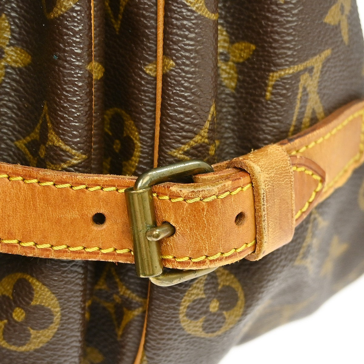 Louis Vuitton Saumur Messenger Monogram Canvas Brown Canvas Handbag (Pre-Owned)