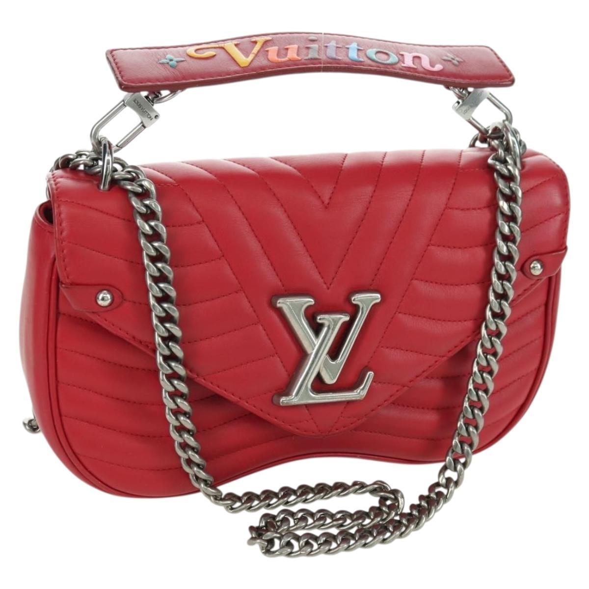 Louis Vuitton New Wave Chain Quilted Leather Red Leather Handbag (Pre-Owned)