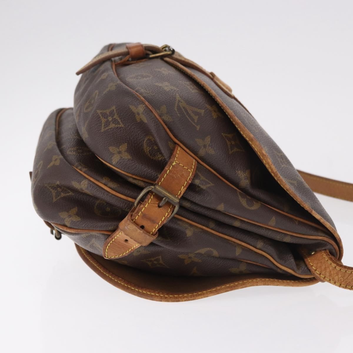 Louis Vuitton Saumur Monogram Canvas Brown Canvas Shoulder Bag Bag (Pre-Owned)