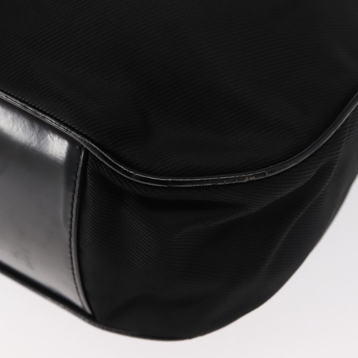 Gucci Vintage Bamboo Handle Nylon Black Nylon Handbag (Pre-Owned)