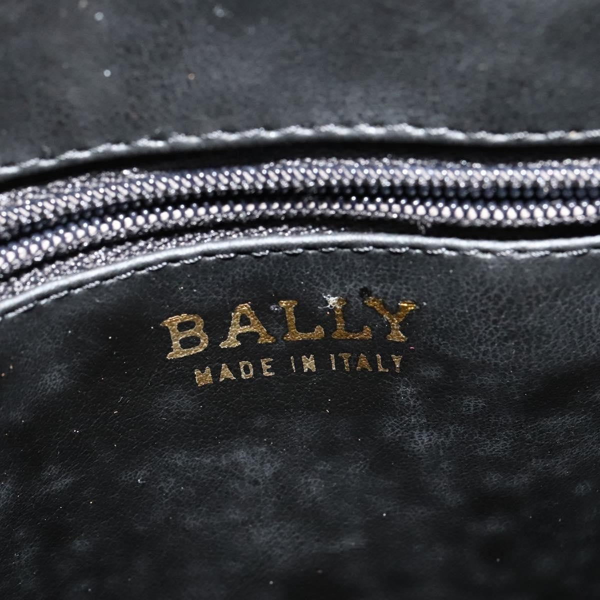 Bally Vintage Chain Quilted Leather Ecru Leather Shoulder Bag Bag (Pre-Owned)
