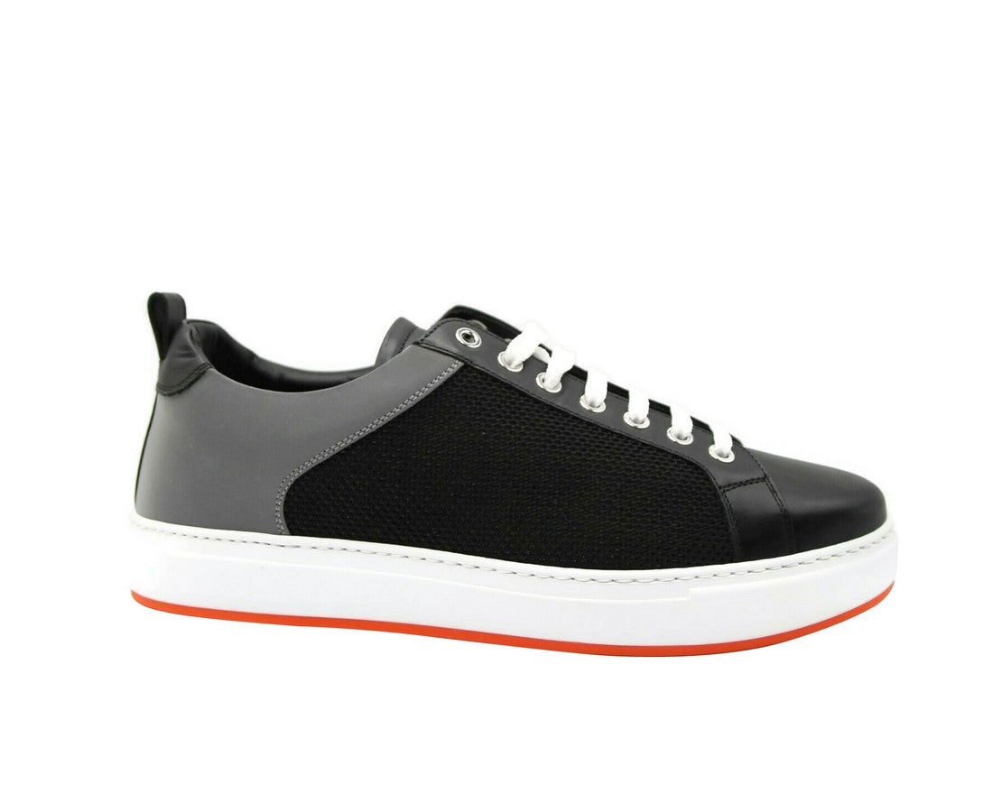 MCM Men's Black Leather Silver Reflective Canvas Low Top Sneaker (41 EU / 8 US)