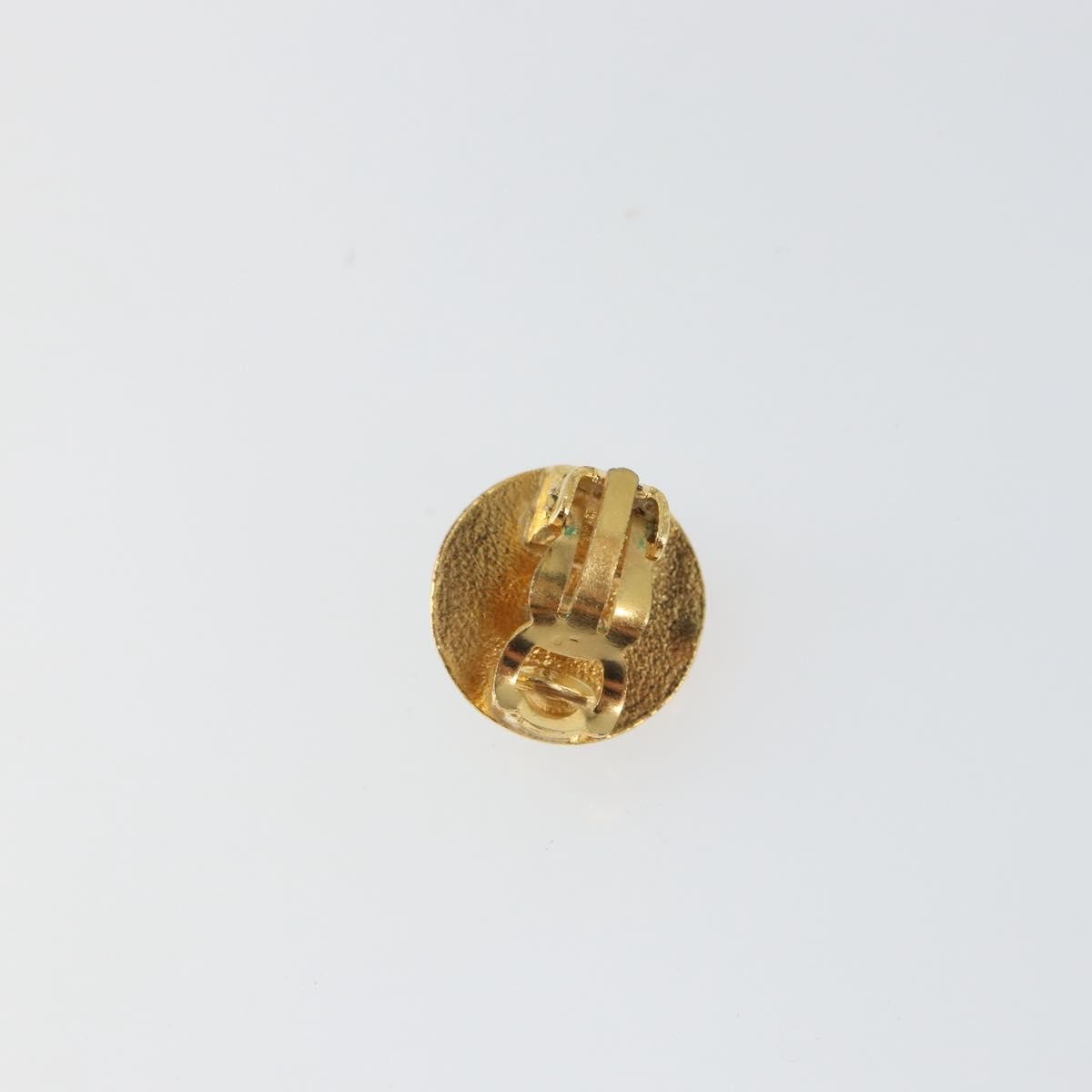 Chanel Vintage Cc Round Clip-On Earrings Metal Gold Metal Earrings Jewelry (Pre-Owned)