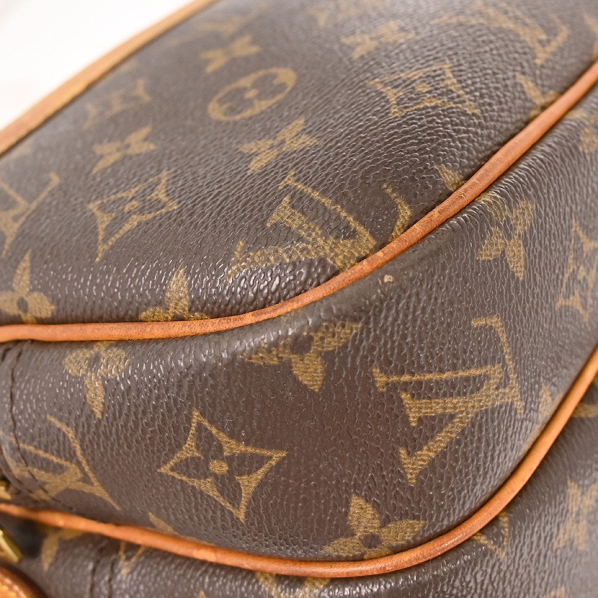 Louis Vuitton Reporter Bag Monogram Canvas Brown Canvas Shoulder Bag Bag (Pre-Owned)