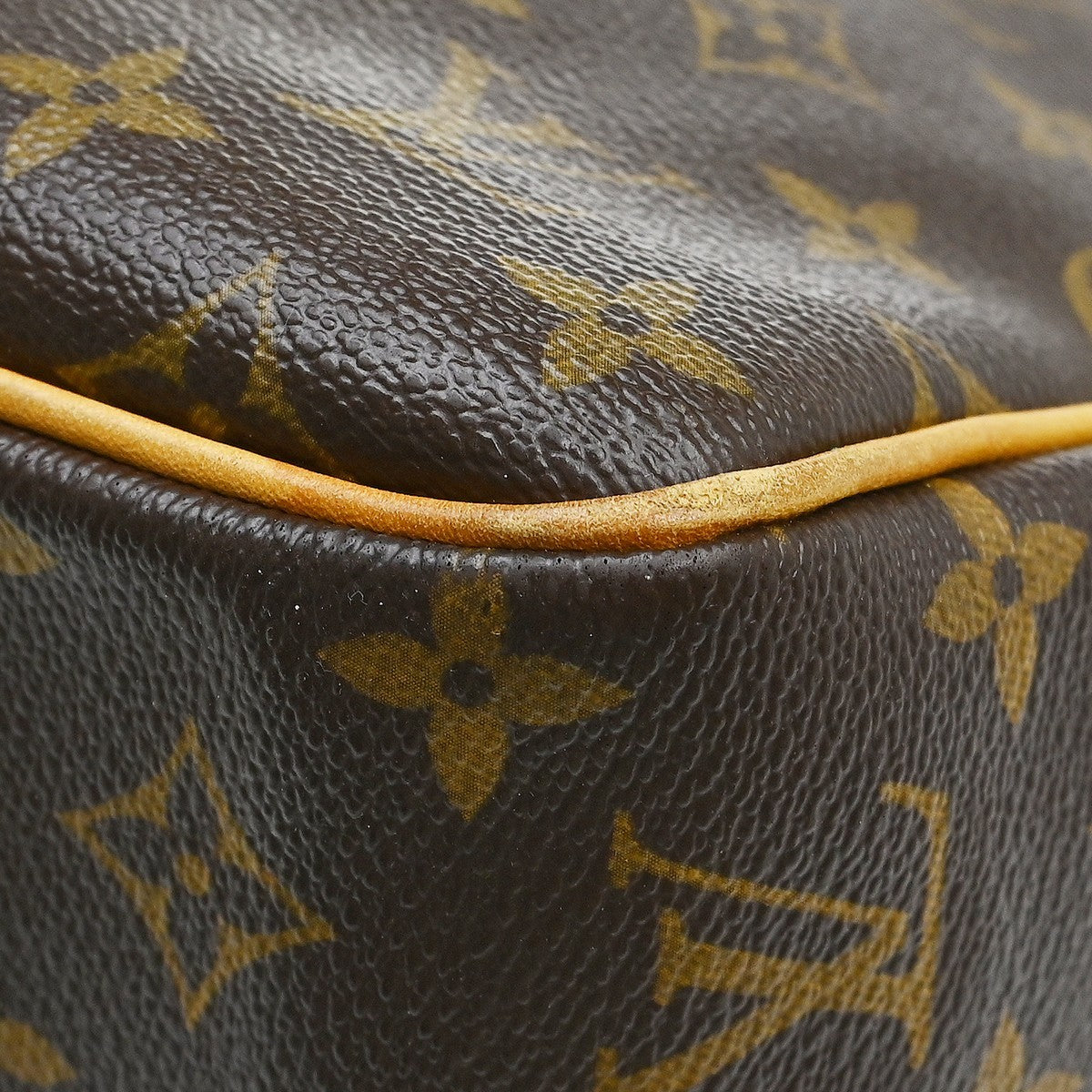 Louis Vuitton Batignolles Handbag Monogram Canvas Brown Canvas Tote Bag Bag (Pre-Owned)