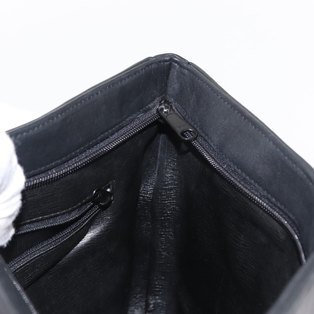 Givenchy Vintage 4G Shoulder Bag Leather Black Leather Shoulder Bag Bag (Pre-Owned)