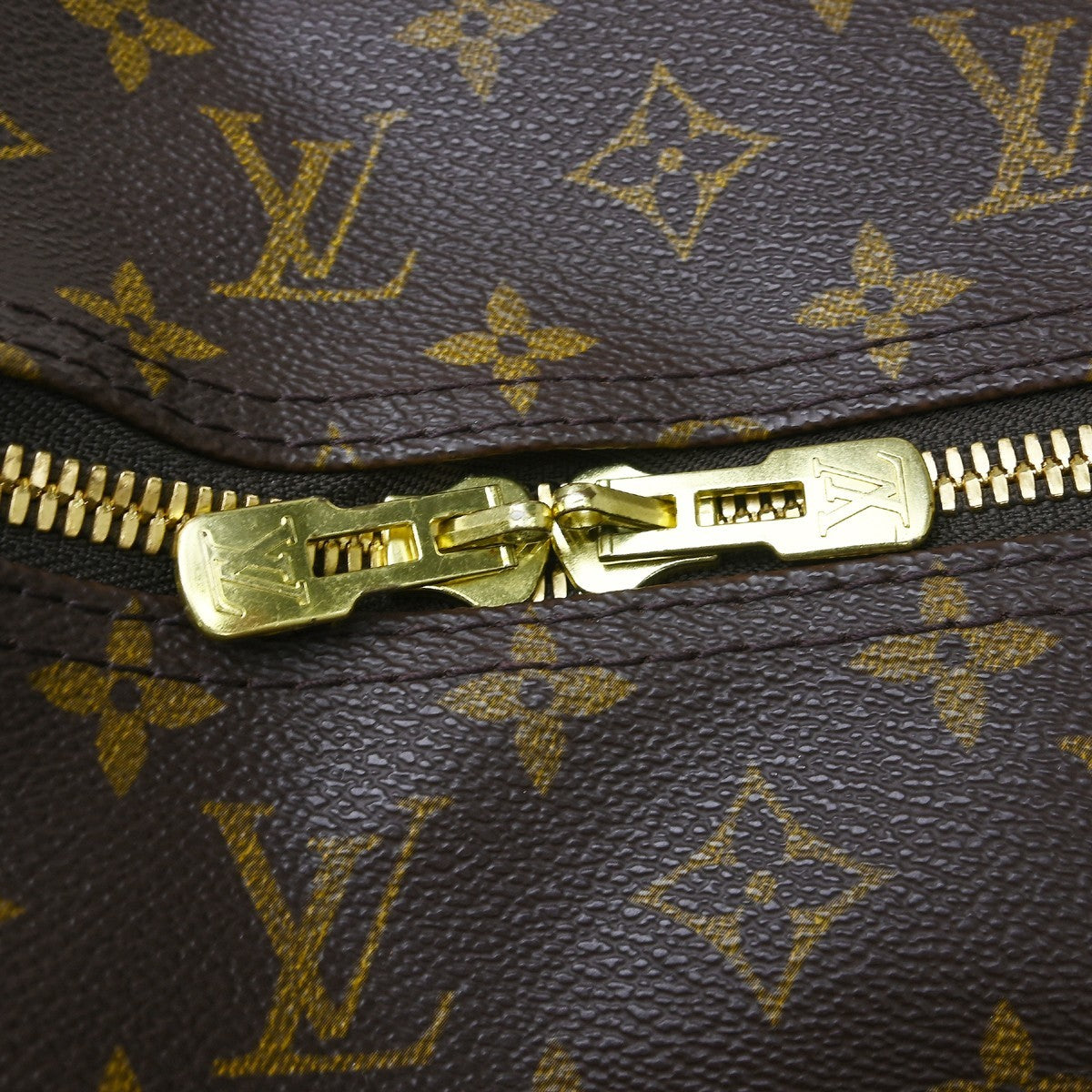 Louis Vuitton Keepall Bandouliere Bag Monogram Canvas Brown Canvas Travel Bag Bag (Pre-Owned)