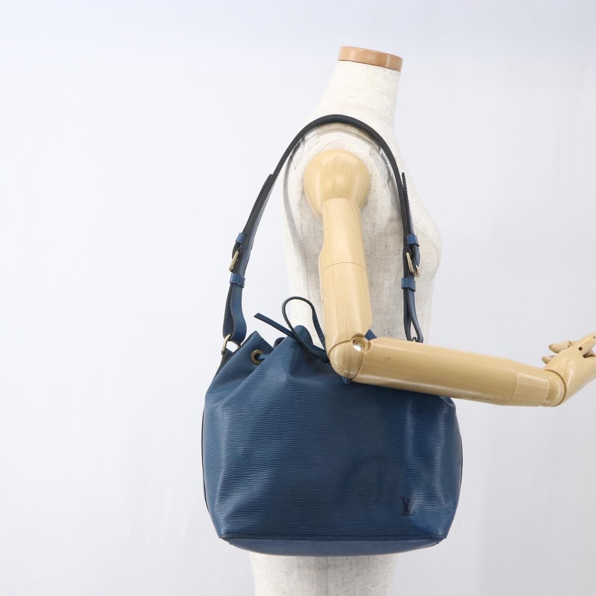 Louis Vuitton Petit Noe Handbag Epi Leather Blue Leather Shoulder Bag Bag (Pre-Owned)