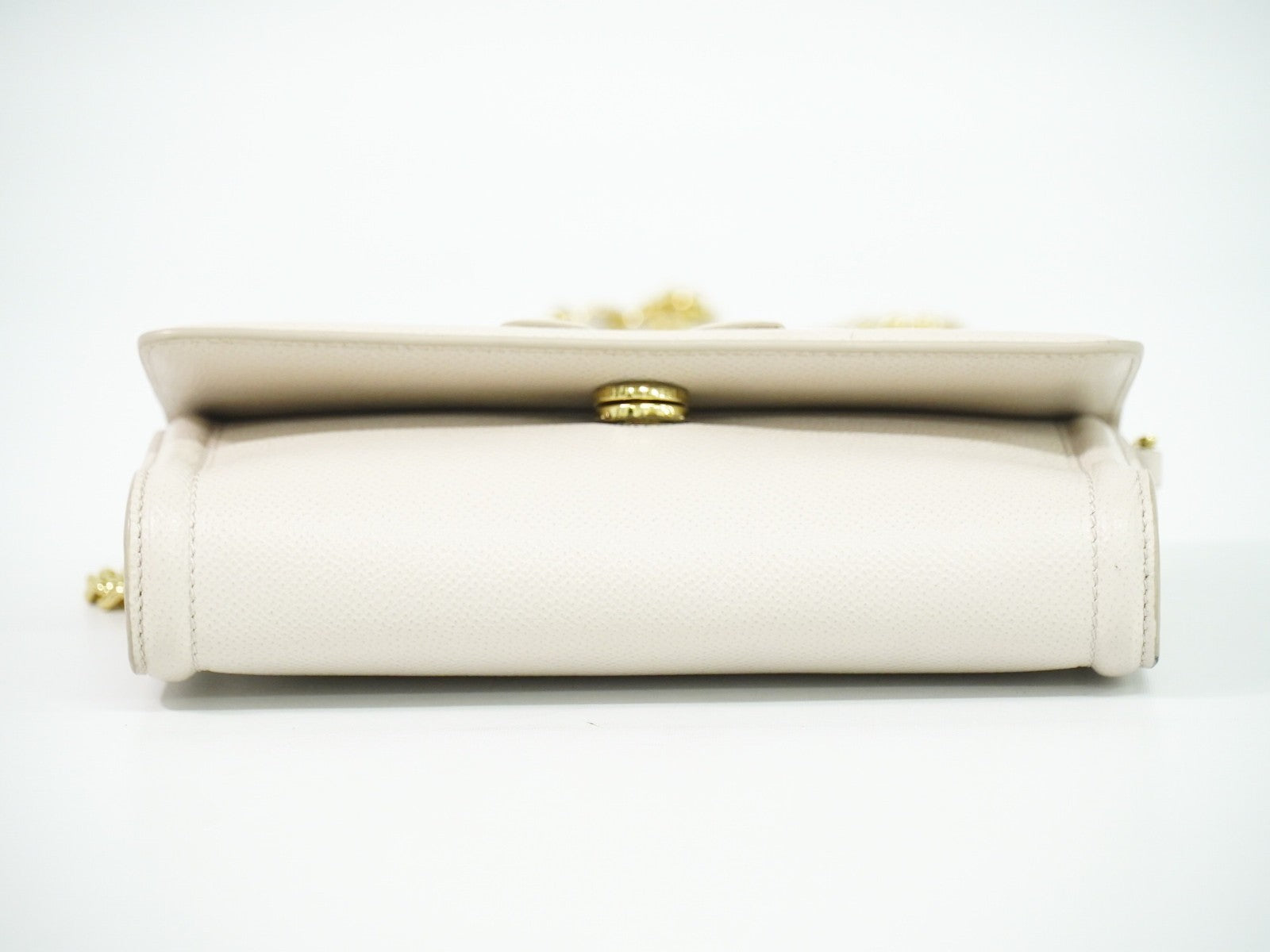Salvatore Ferragamo Vara Bow Chain Flap Bag Leather Beige Leather Shoulder Bag Bag (Pre-Owned)