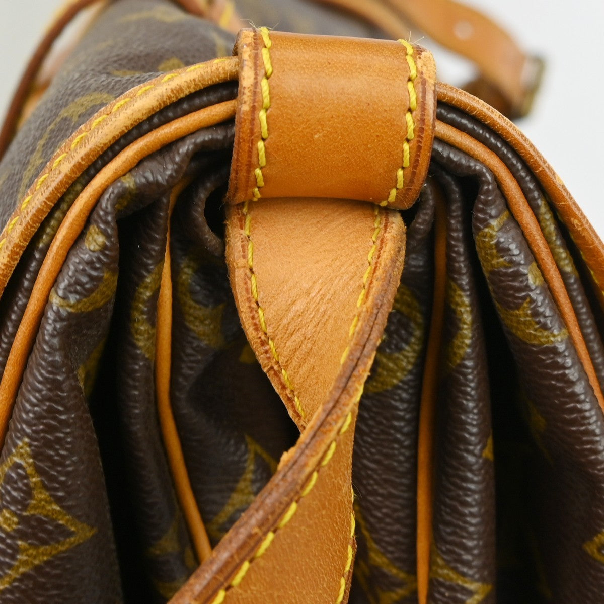 Louis Vuitton Saumur Handbag Monogram Canvas Brown Canvas Shoulder Bag Bag (Pre-Owned)