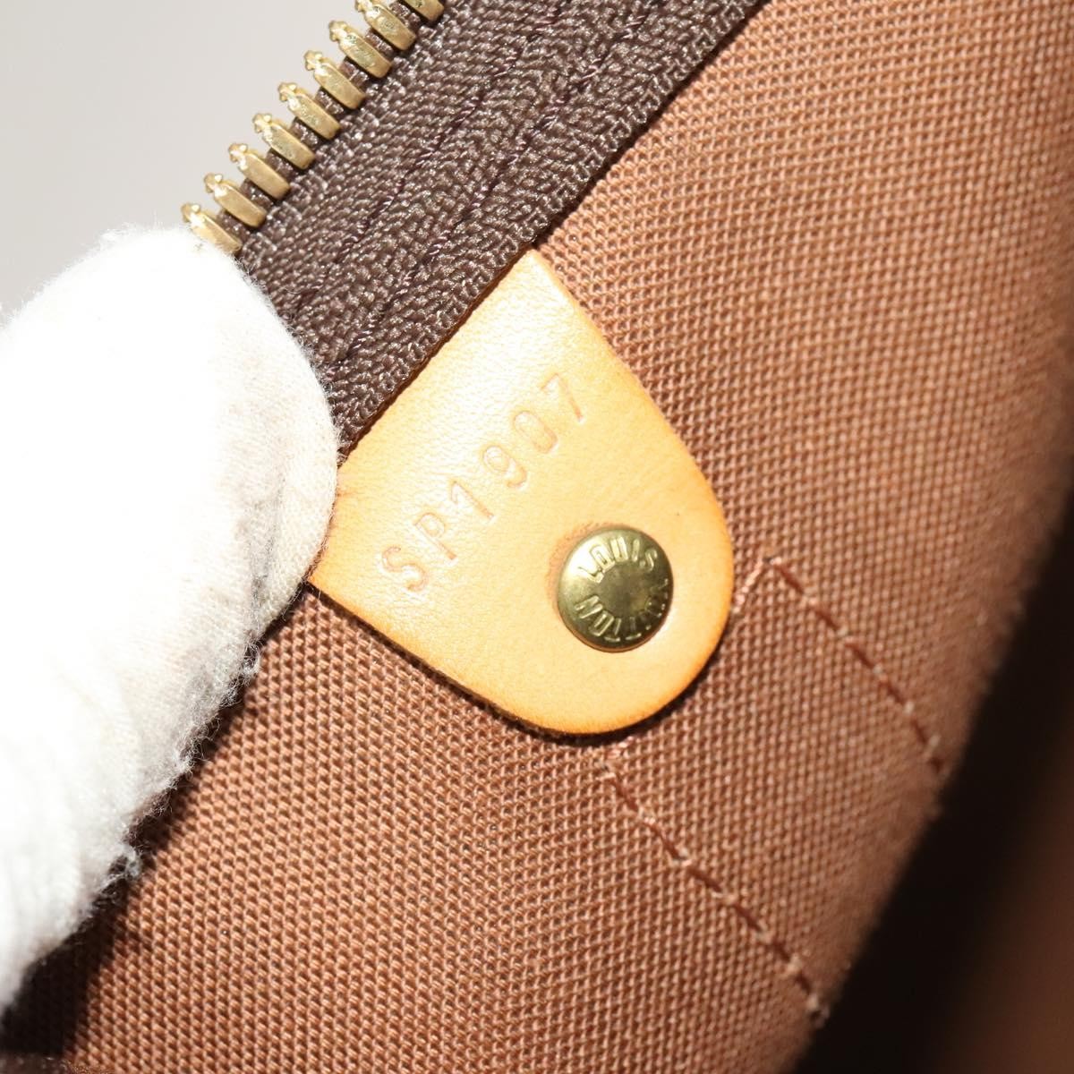Louis Vuitton Keepall Bag Monogram Canvas Brown Canvas Travel Bag Bag (Pre-Owned)