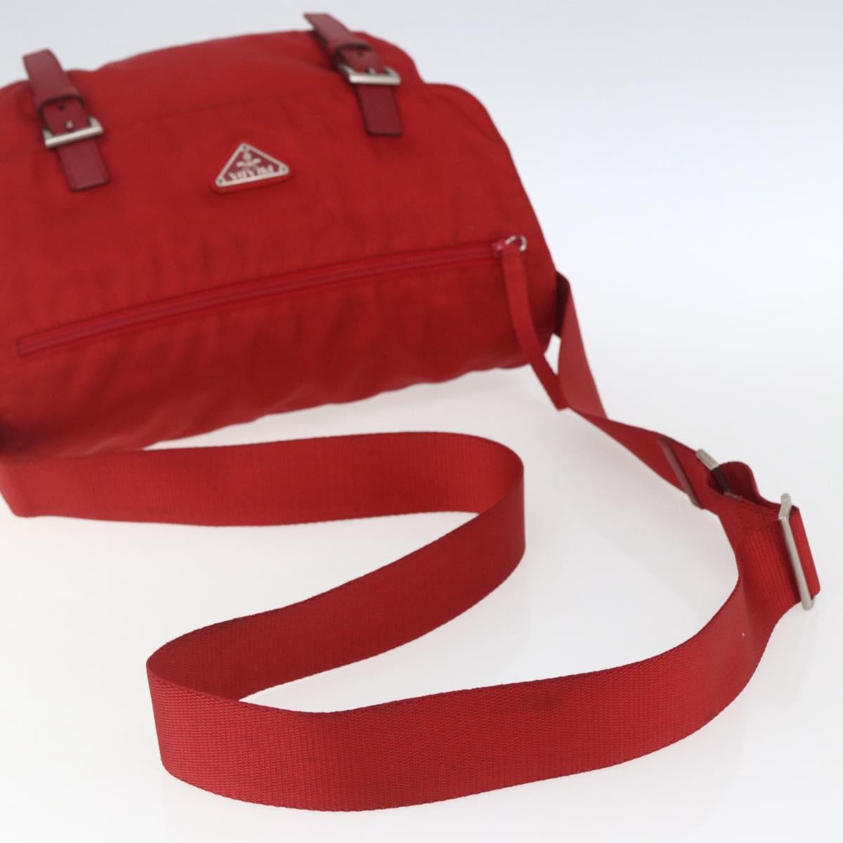 Prada Zip Buckle Messenger Bag Tessuto Red Nylon Shoulder Bag Bag (Pre-Owned)