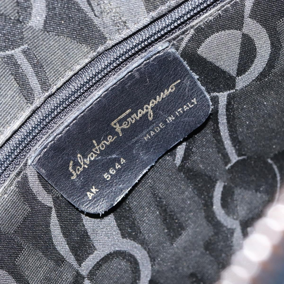 Salvatore Ferragamo Gancini Handbag Leather Navy Leather Handbag (Pre-Owned)