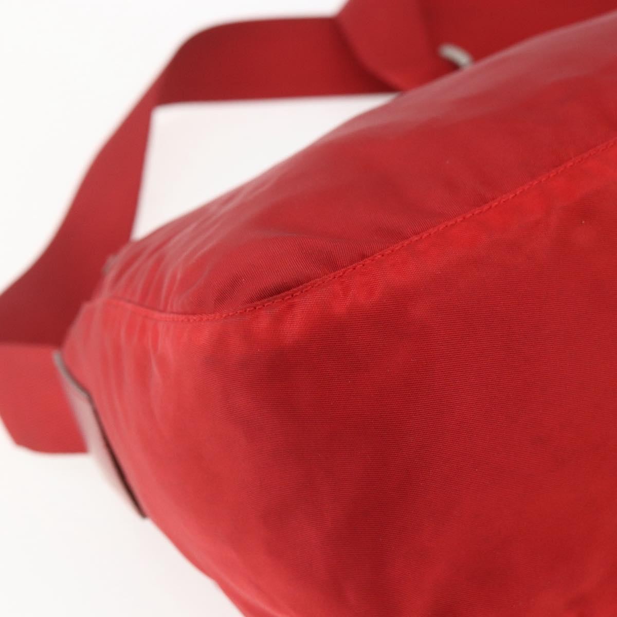 Prada Zip Buckle Messenger Bag Tessuto Red Nylon Shoulder Bag Bag (Pre-Owned)
