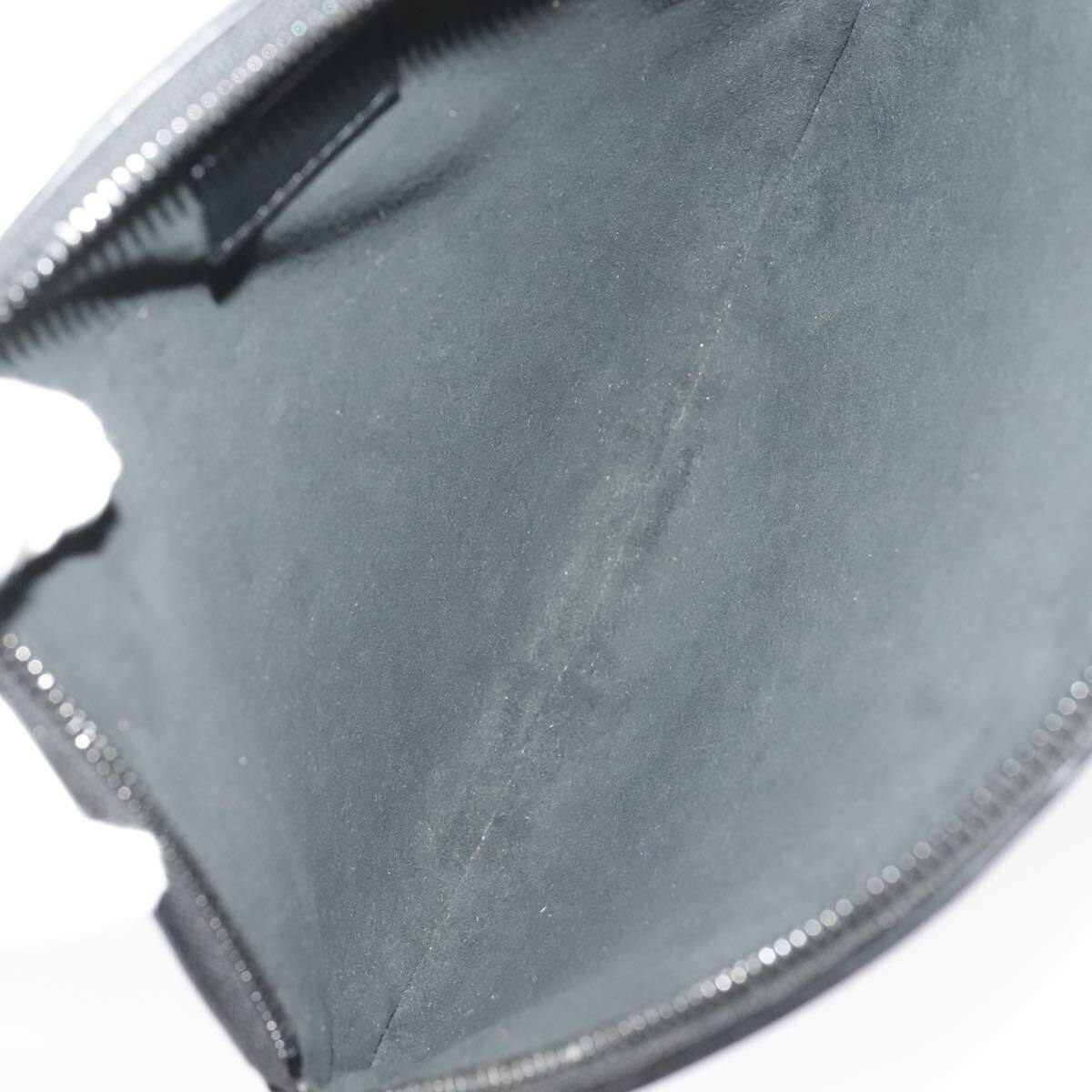 Louis Vuitton Disk Pouch Leather Black Leather Clutche & Pouche Bag (Pre-Owned)
