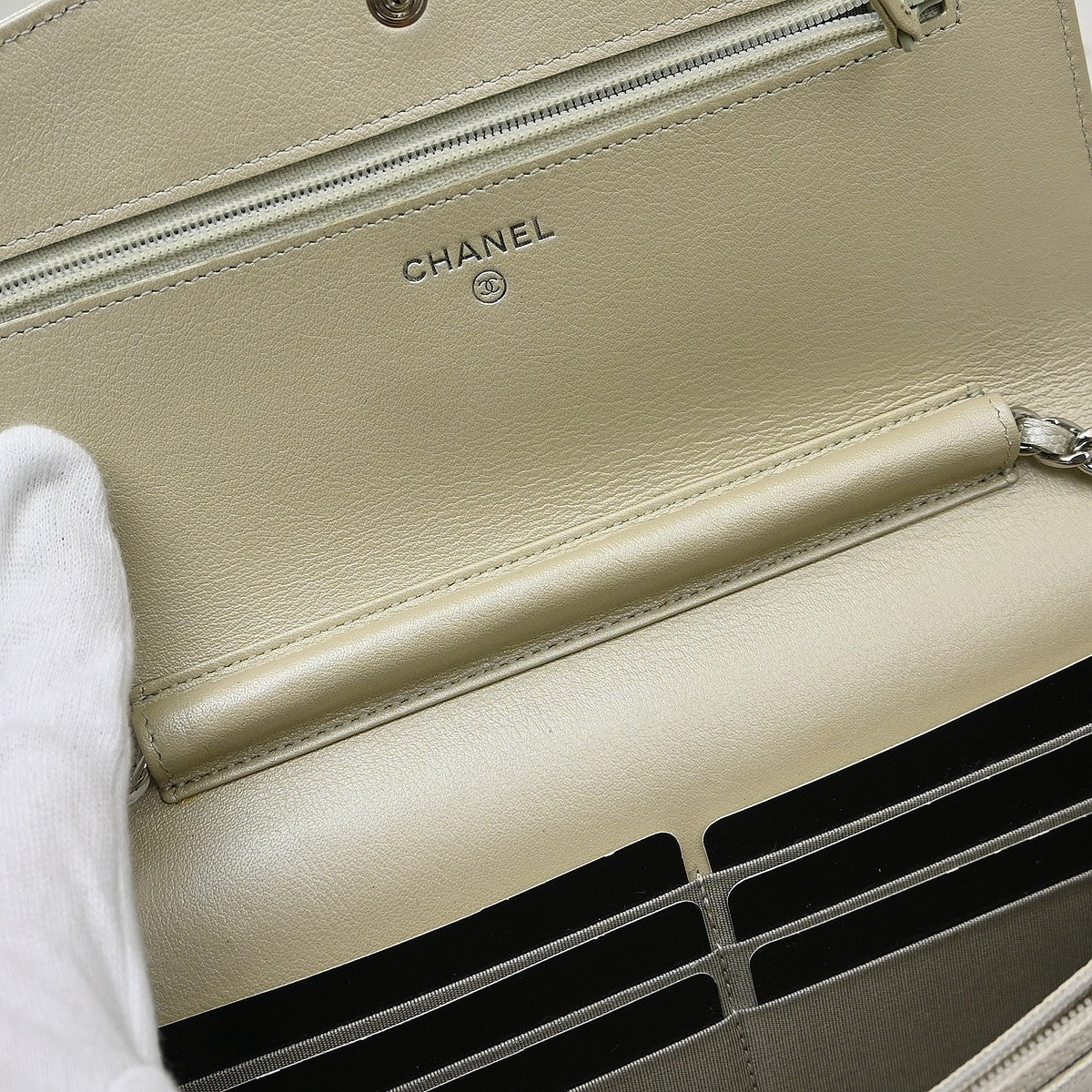 Chanel Timeless Wallet On Chain Textured Leather Silver Leather Wallets Accessory (Pre-Owned)