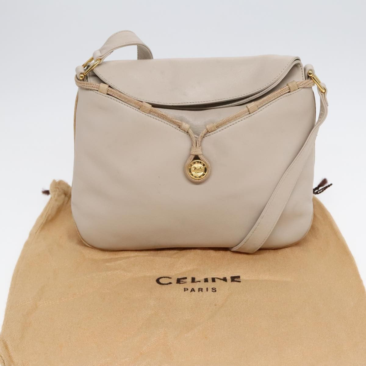 Celine Vintage Shoulder Bag Leather Beige Leather Shoulder Bag Bag (Pre-Owned)