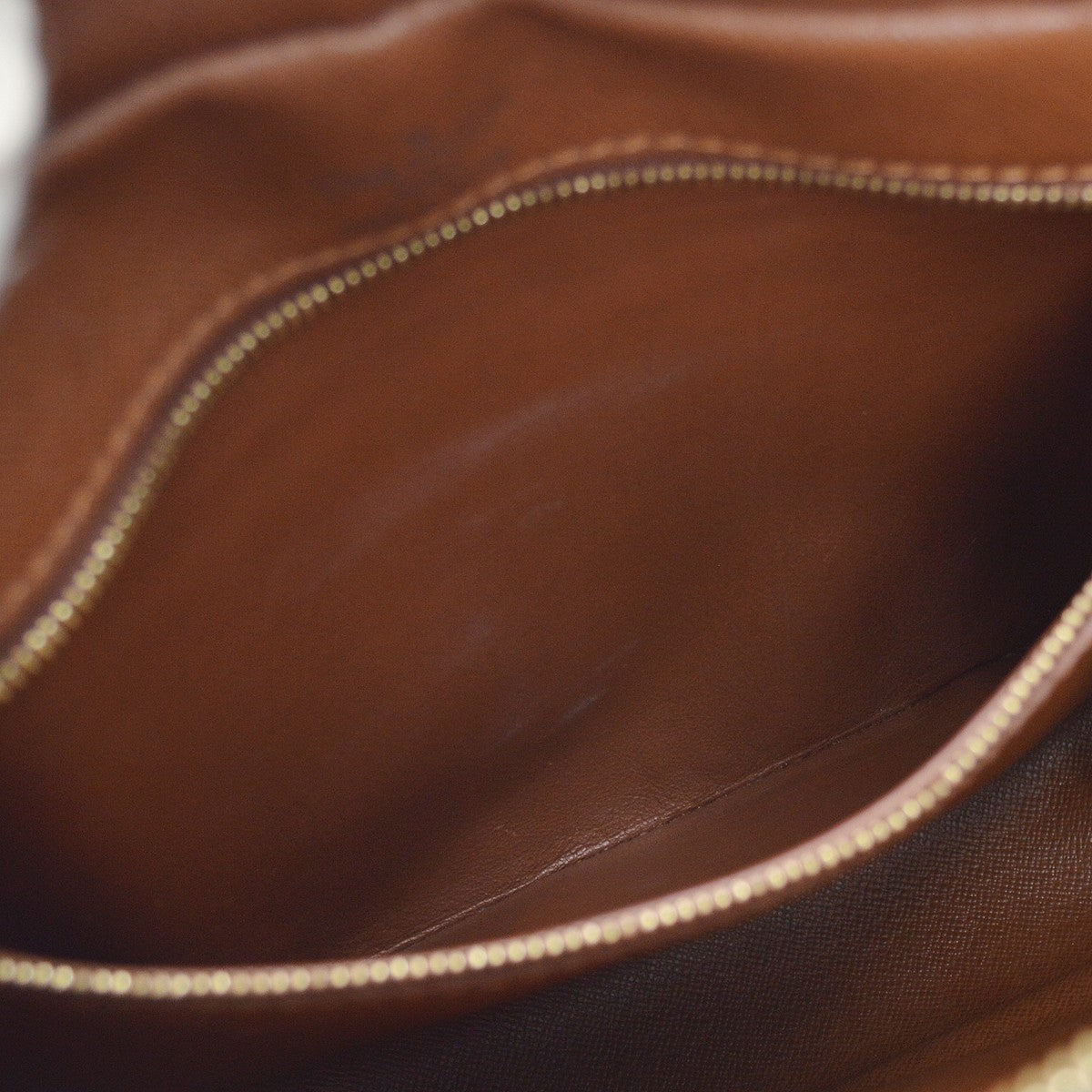 Louis Vuitton Nil Messenger Bag Monogram Canvas Brown Canvas Shoulder Bag Bag (Pre-Owned)