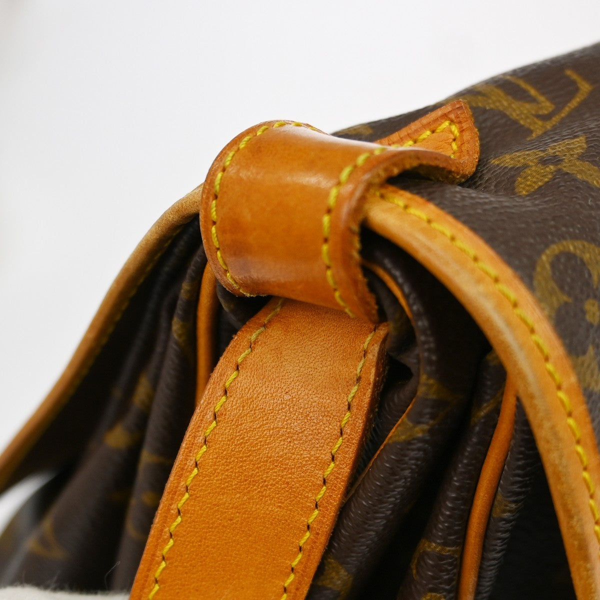 Louis Vuitton Saumur Handbag Monogram Canvas Brown Canvas Shoulder Bag Bag (Pre-Owned)