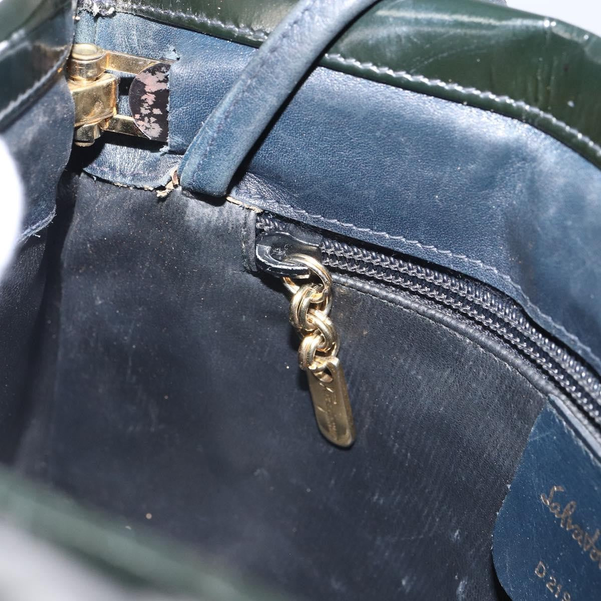 Salvatore Ferragamo Vintage Shoulder Bag Leather Black Leather Shoulder Bag Bag (Pre-Owned)