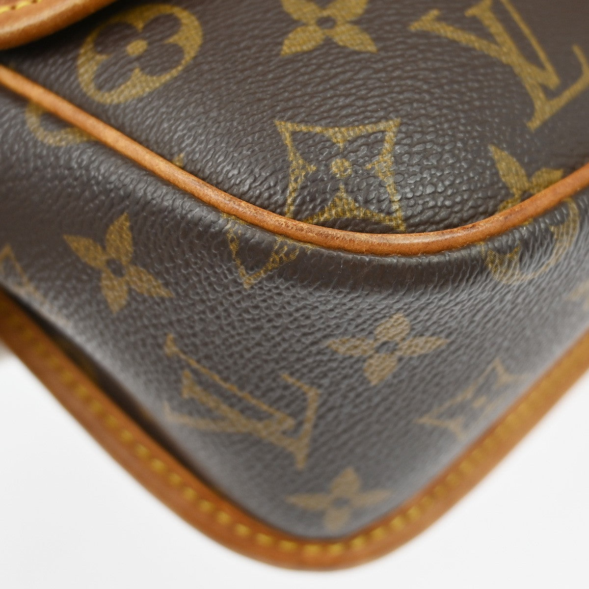 Louis Vuitton Sologne Handbag Monogram Canvas Brown Canvas Shoulder Bag Bag (Pre-Owned)