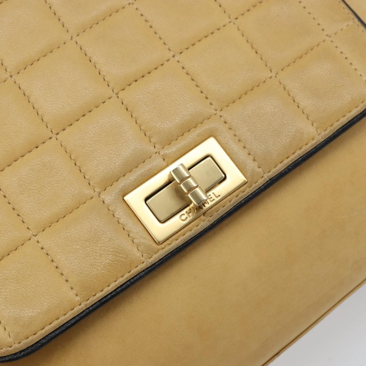 Chanel Chocolate Bar Accordion Reissue Flap Bag Quilted Lambskin Beige Leather Shoulder Bag Bag (Pre-Owned)