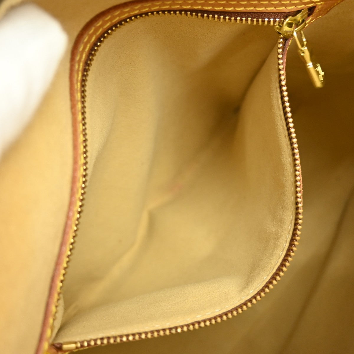 Louis Vuitton Monogram Looping Handbag Monogram Canvas Brown Canvas Shoulder Bag Bag (Pre-Owned)