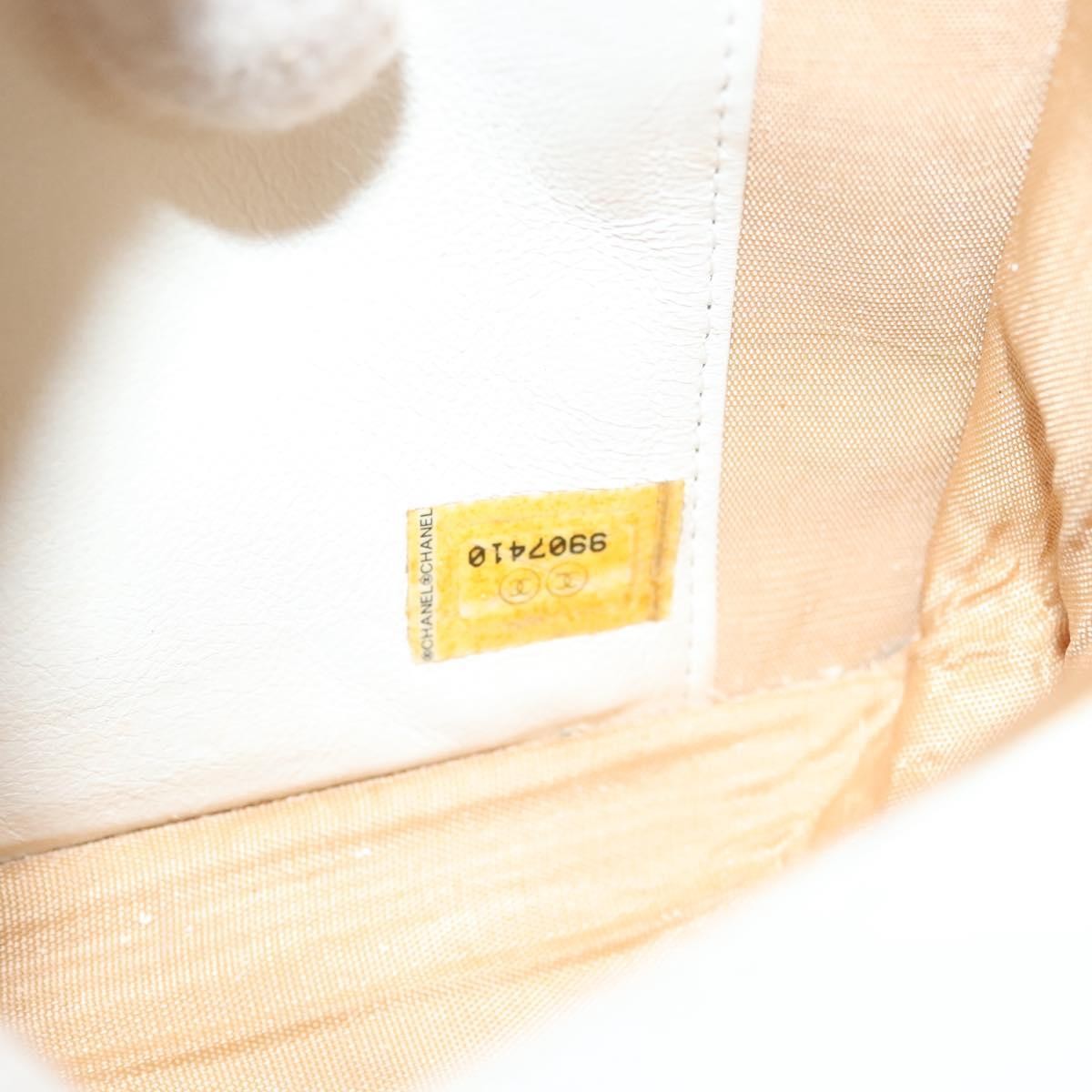 Chanel Vintage Timeless Wallet On Chain Caviar White Leather Shoulder Bag Bag (Pre-Owned)