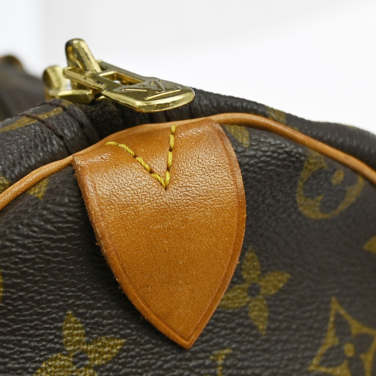 Louis Vuitton Keepall Bag Monogram Canvas Brown Canvas Travel Bag Bag (Pre-Owned)