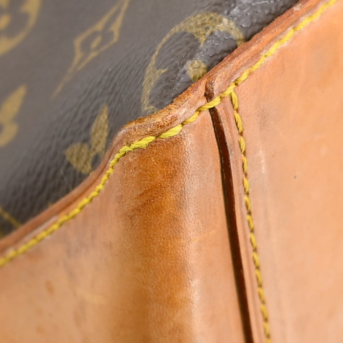 Louis Vuitton Cabas Mezzo Monogram Canvas Brown Canvas Tote Bag Bag (Pre-Owned)