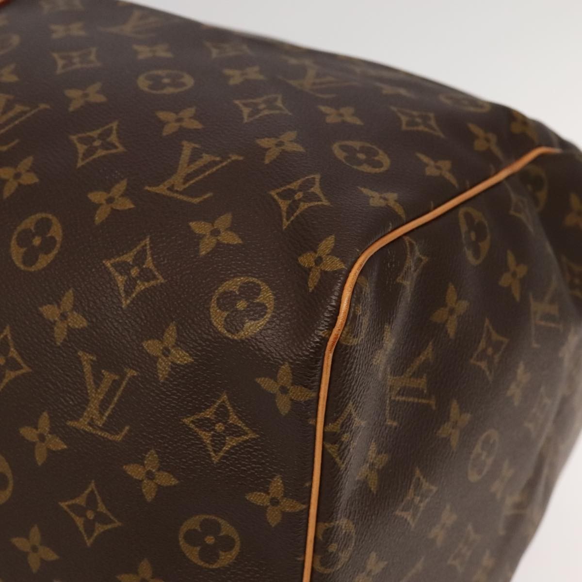 Louis Vuitton Keepall Bag Monogram Canvas Brown Canvas Travel Bag Bag (Pre-Owned)