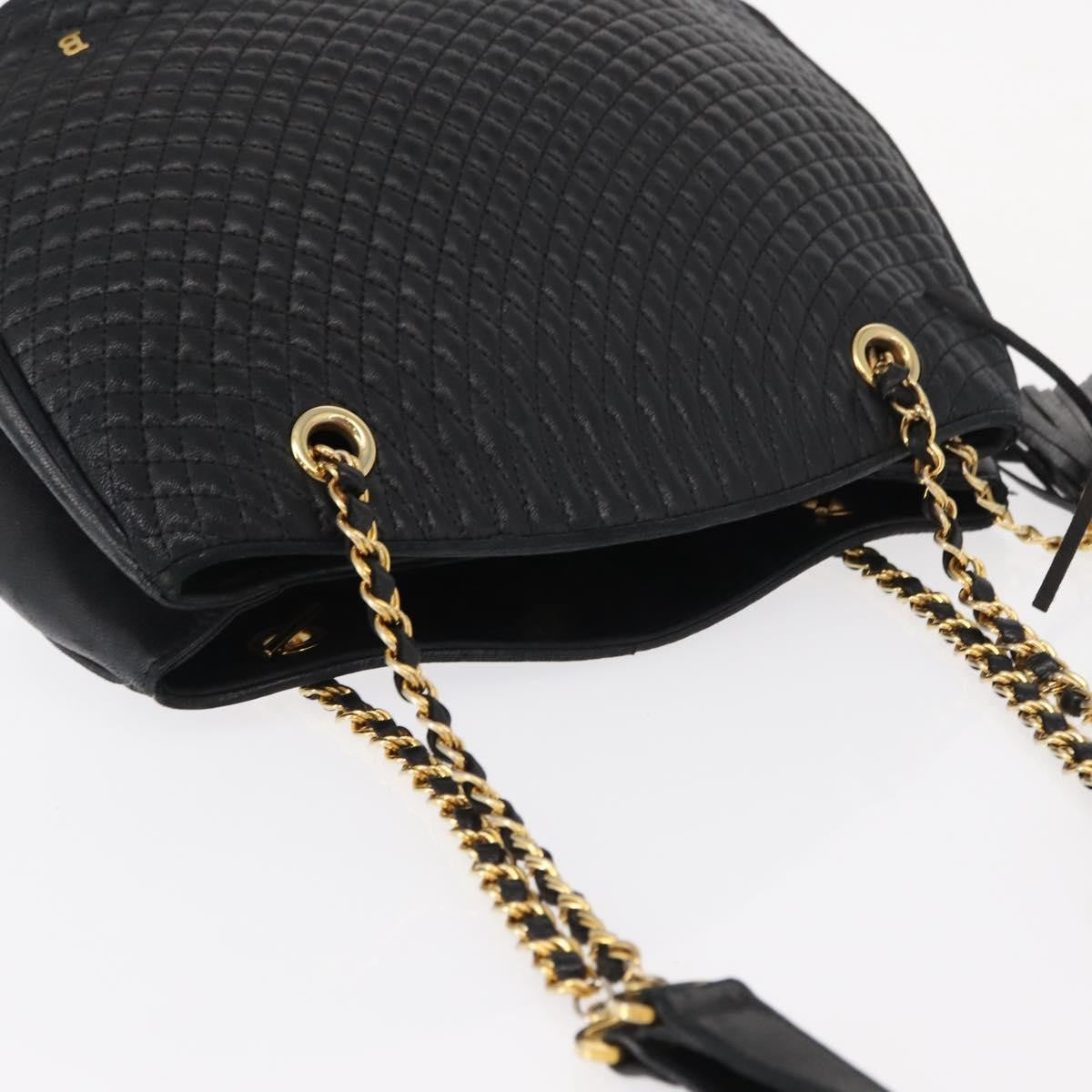 Bally Vintage Chain Shoulder Bag Quilted Leather Black Leather Shoulder Bag Bag (Pre-Owned)