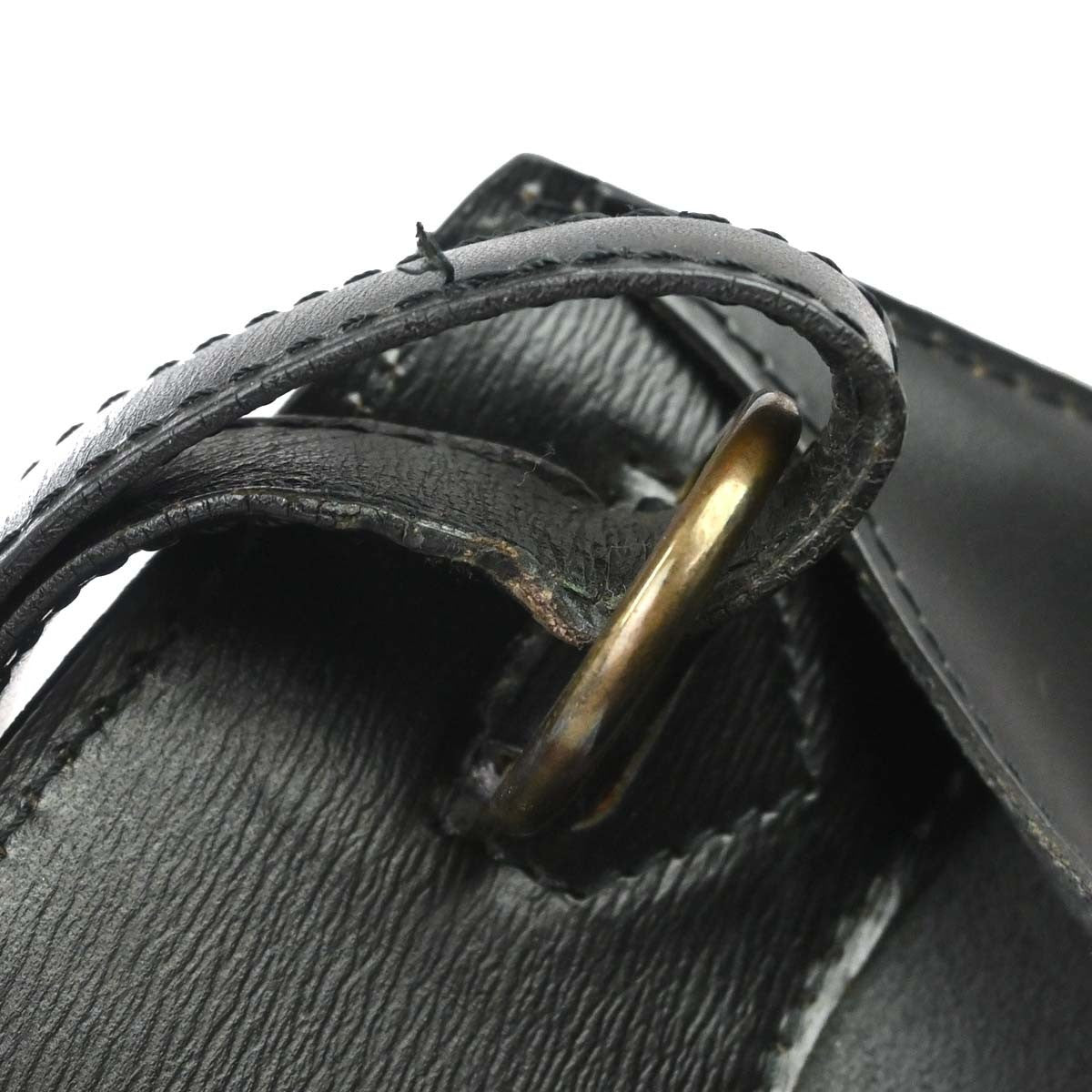 Louis Vuitton Cluny Shoulder Bag Epi Leather Black Leather Shoulder Bag Bag (Pre-Owned)